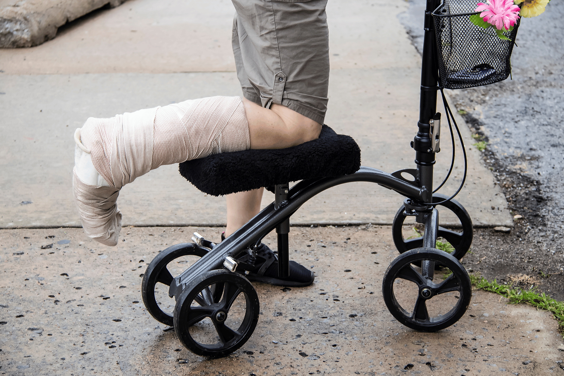 Best Knee WalkersRollators Rental St. Petersburg, FL Knee Walkers