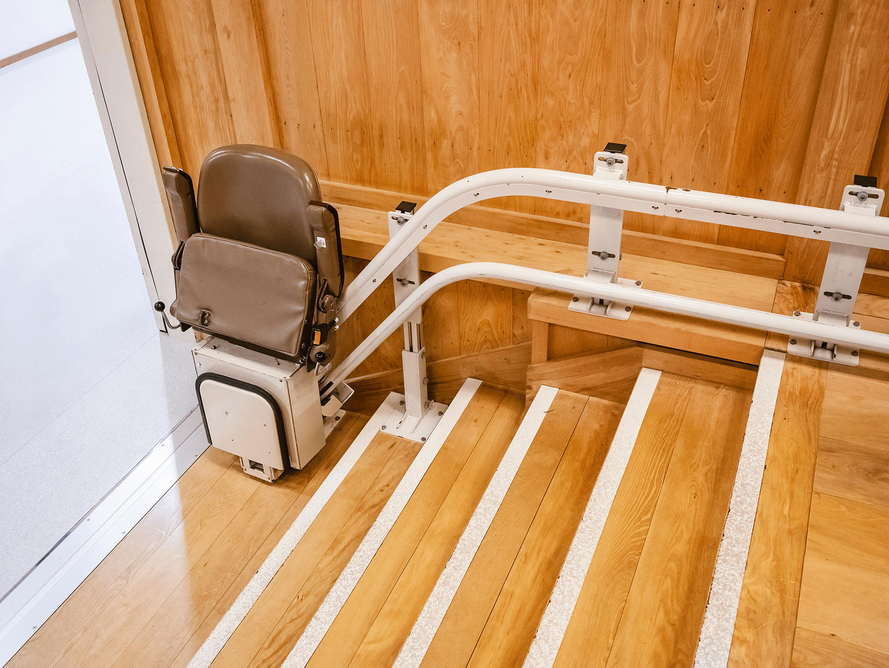 Best Stair Lifts St. Petersburg, FL Stair Lifts Near Me